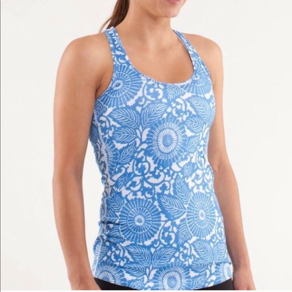 Lululemon workout tank